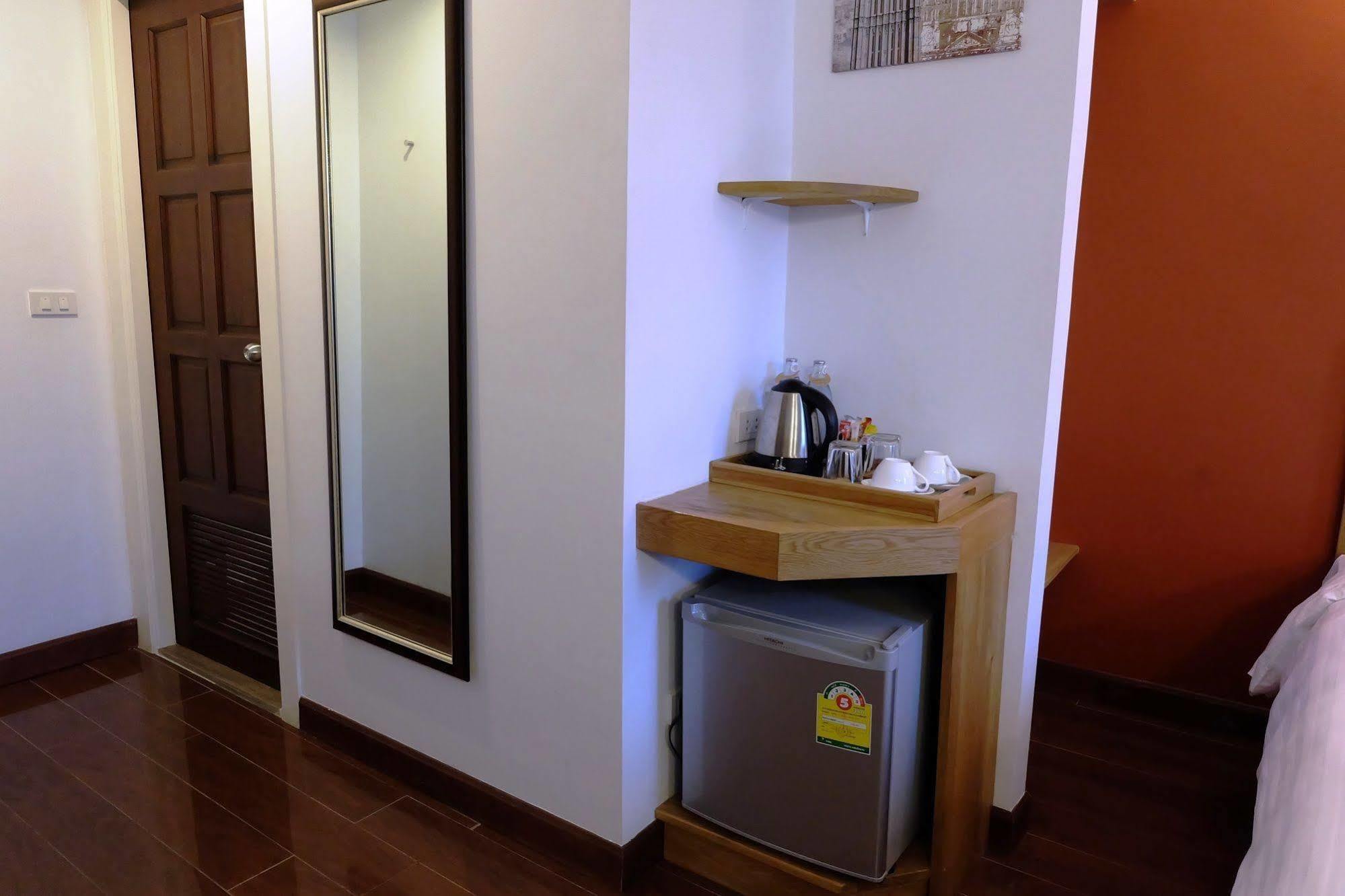 Cozy@9Hotel&Kitchen Бангкок Экстерьер фото